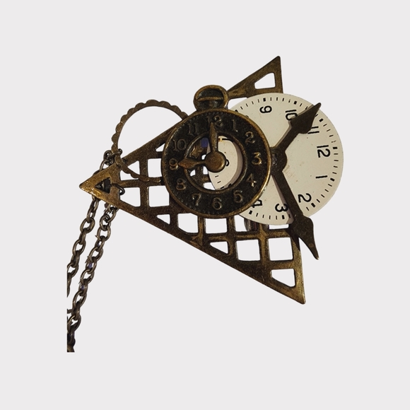 Abstract clock‎ pin - Picture 4 of 4